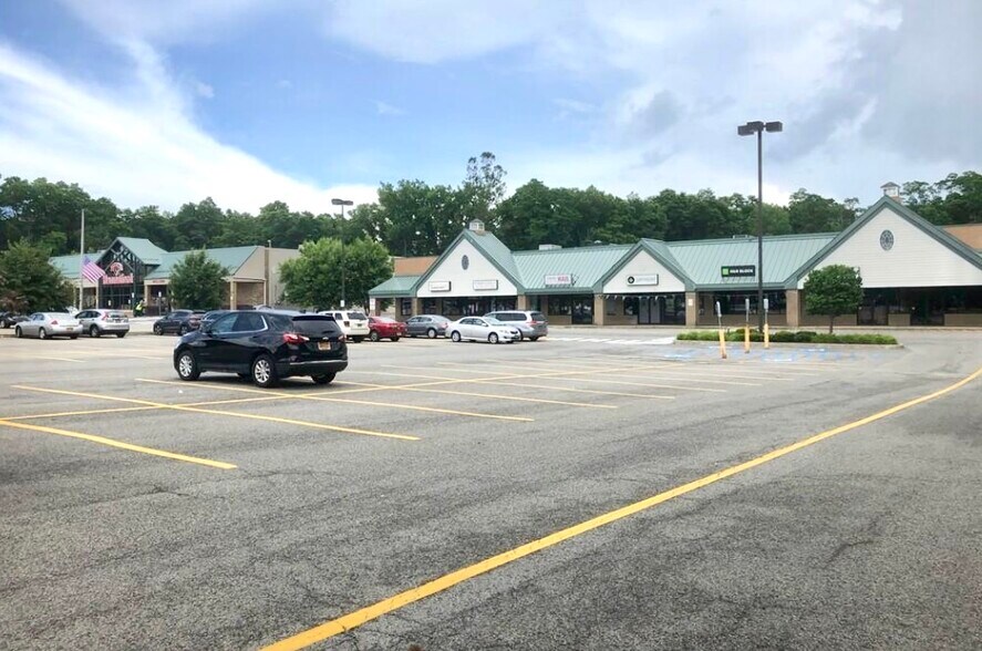 More Photos Of 158 Route 22, Pawling Unknown For Lease