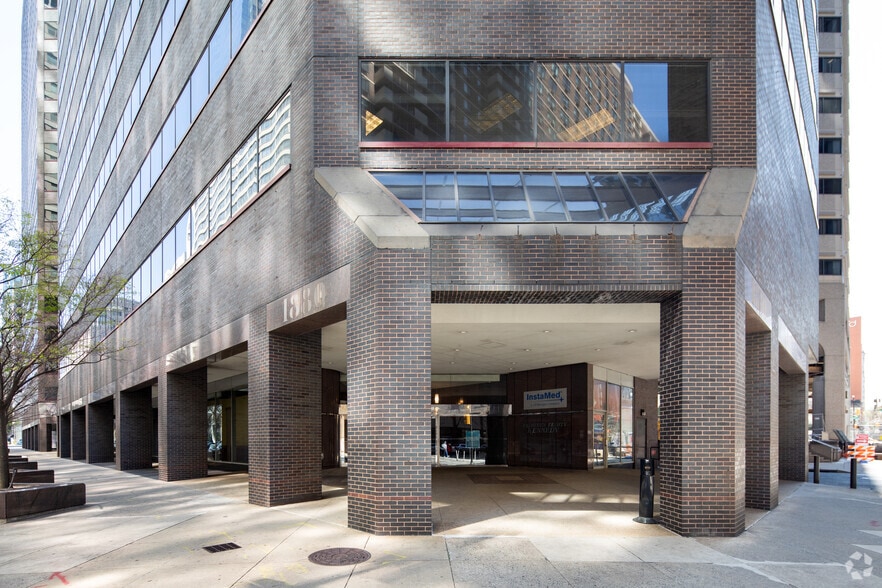 More Photos Of 1880 John F Kennedy Blvd, Philadelphia Medical For Lease