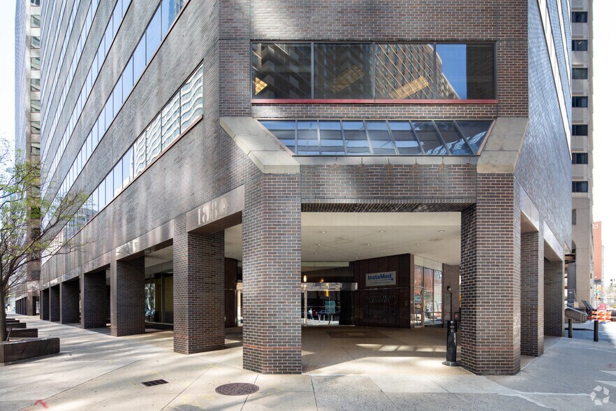 More Photos Of 1880 John F Kennedy Blvd, Philadelphia Medical For Lease