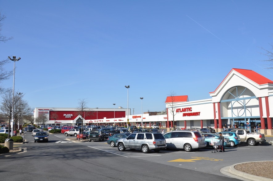 More Photos Of 7901-8011 New Hampshire Ave, Hyattsville Storefront For Lease