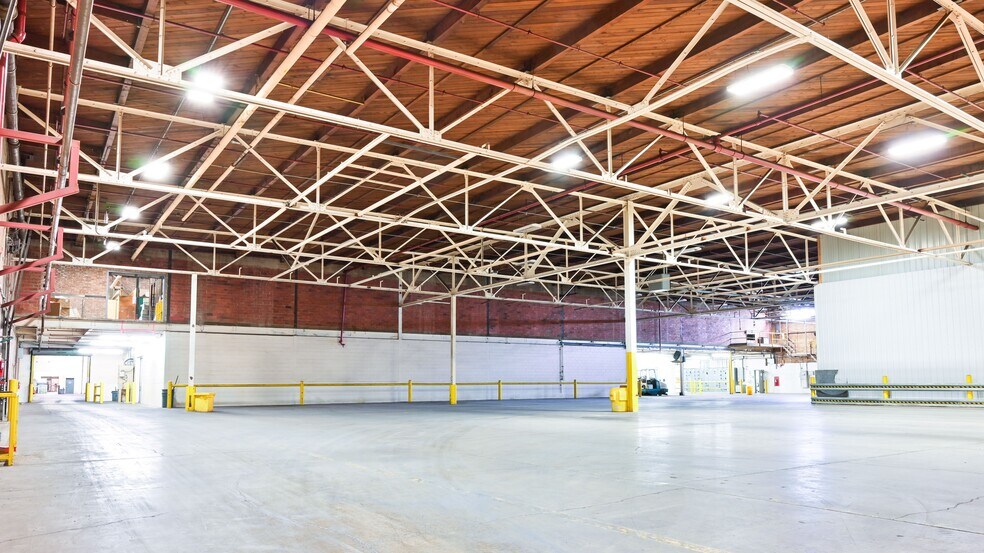 More Photos Of 347 N 43rd Rd, Mendota Food Processing For Lease