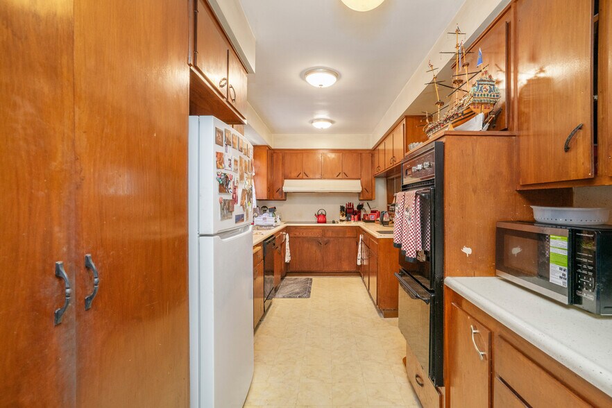 More Photos Of 7749-7755 Saint Bernard St, Playa Del Rey Apartments For Sale