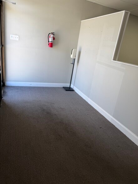 More Photos Of 493 Domino Ln, Philadelphia Storefront For Lease