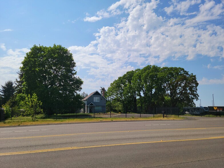 More Photos Of 12160 Spanaway Loop Rd S, Tacoma Contractor Storage Yard For Lease