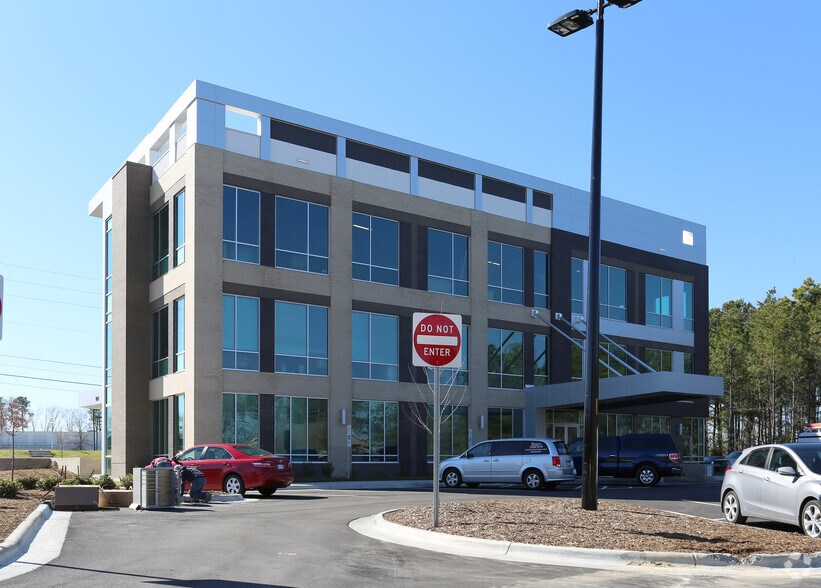 More Photos Of 101 Lattner Ct, Morrisville Medical For Lease