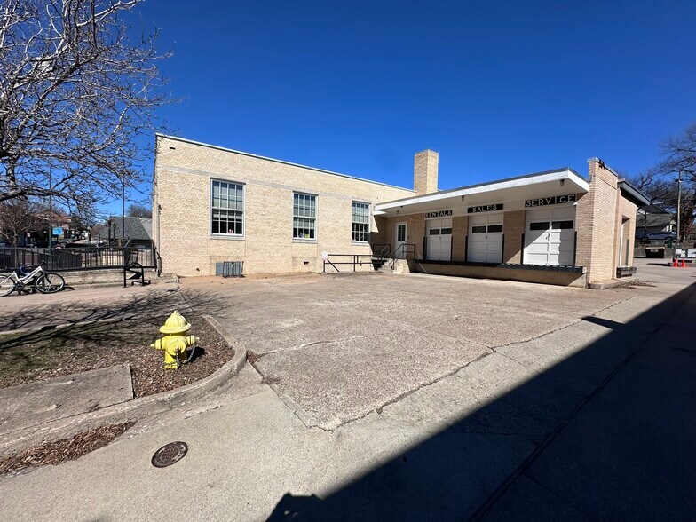 More Photos Of 101 Broadway St S, Siloam Springs Office For Sale