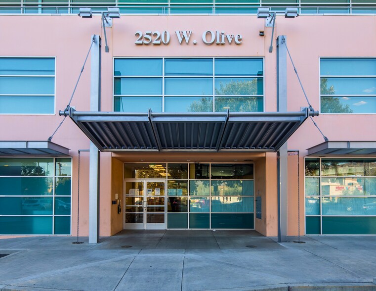More Photos Of 2520 W Olive Ave, Burbank Medical For Lease