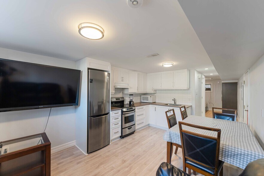 More Photos Of 732 Morin St, Ottawa Apartments For Sale