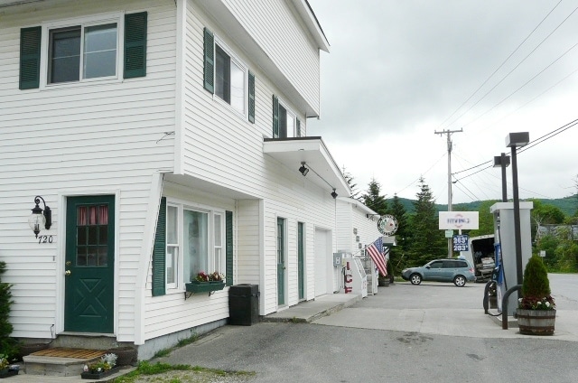 More Photos Of 722 Main St, Weston Service Station For Sale