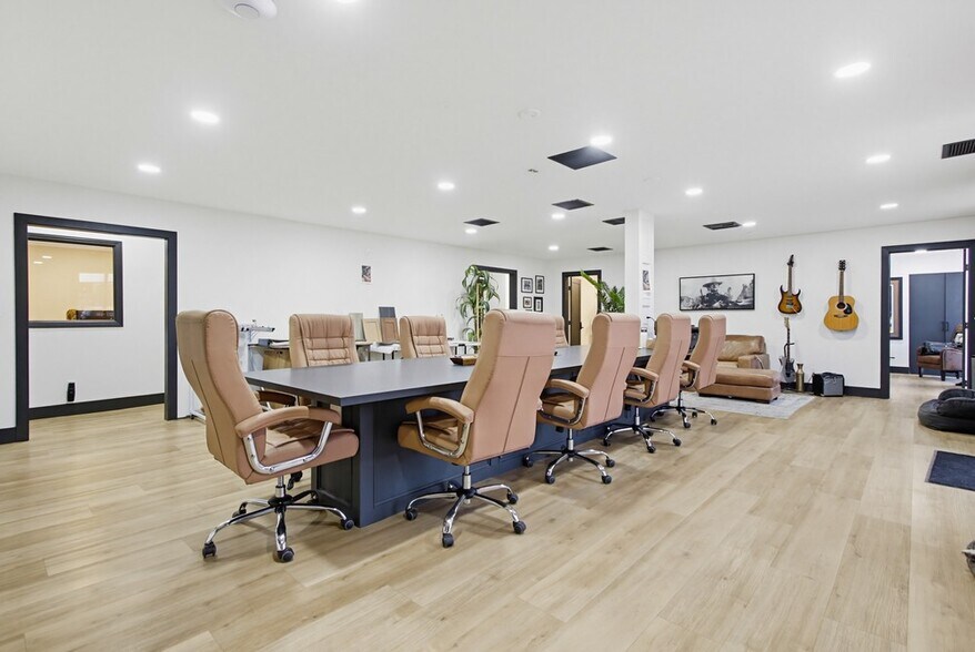 More Photos Of 6280 Riverdale St, San Diego Office For Lease