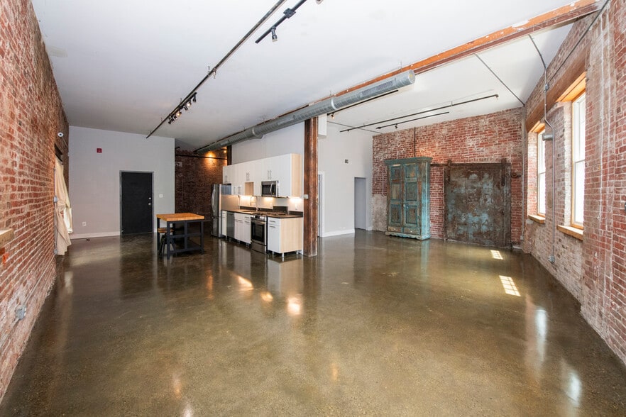 More Photos Of 2135 E Susquehanna Ave, Philadelphia Apartments For Sale