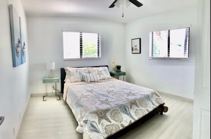 More Photos Of 2638 Lake Dr, Riviera Beach Apartments For Sale