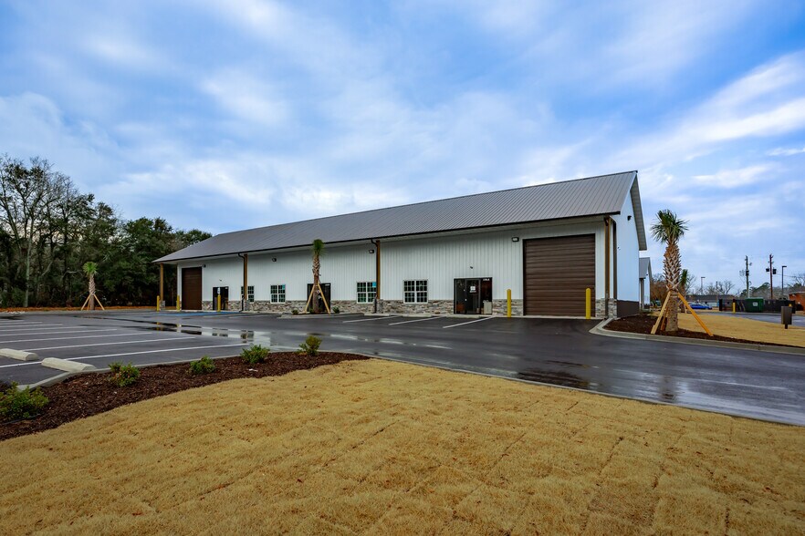 More Photos Of 118 Centerville Rd, Gilbert Light Distribution For Lease