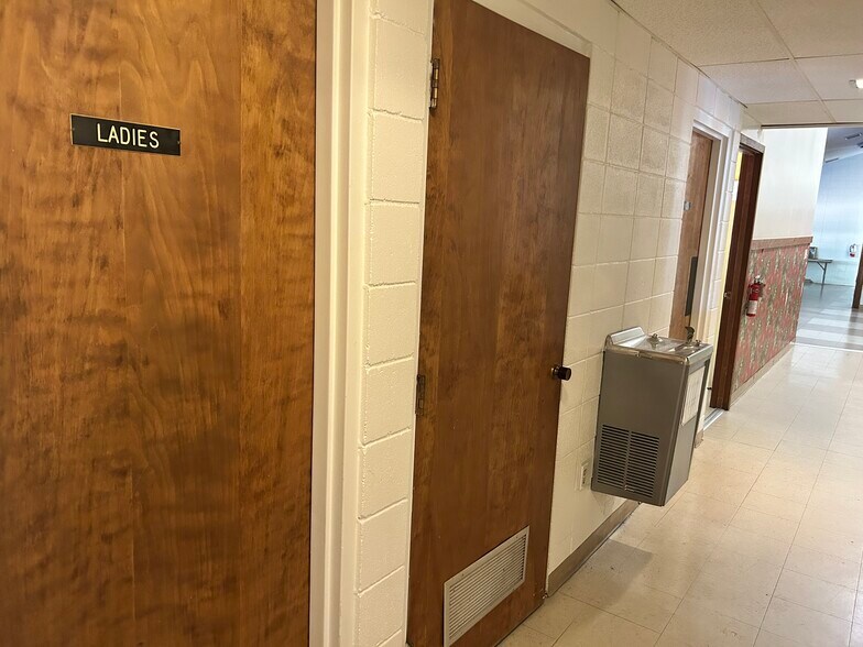 More Photos Of 1410 W Bobo Newsom Hwy, Hartsville Religious Facility For Sale