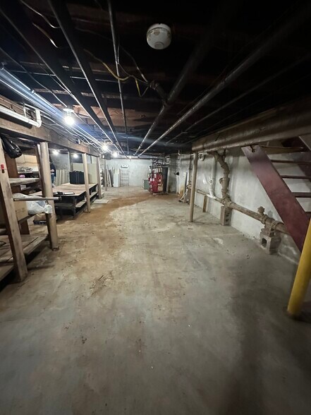 More Photos Of 211 Van Winkle Ave, Hawthorne Storefront Retail Residential For Sale