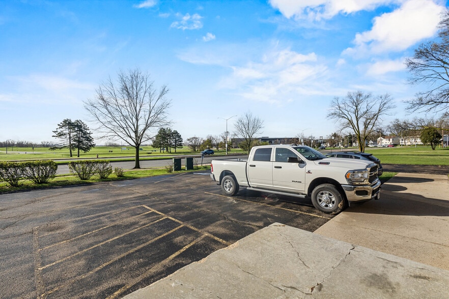 More Photos Of 2104 International Ln, Madison Light Distribution For Sale