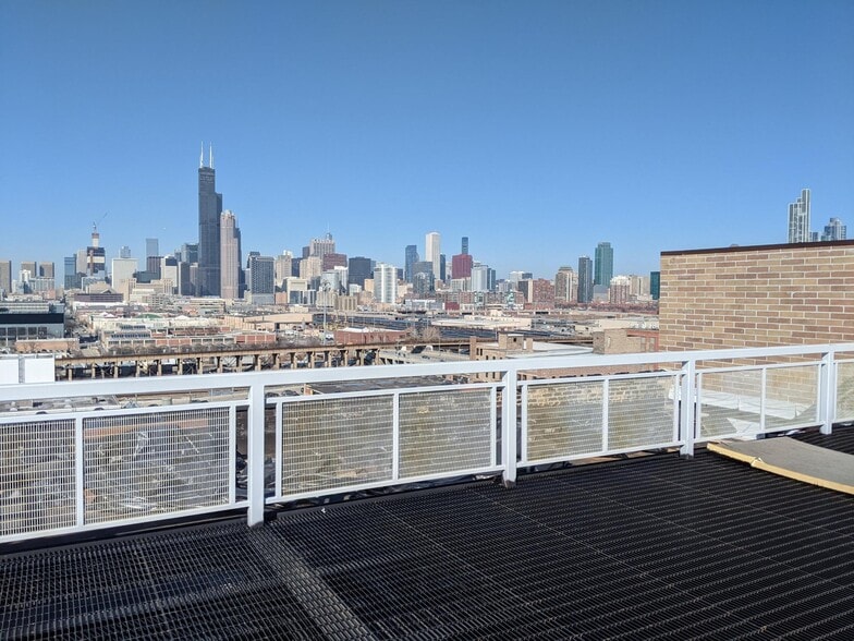 Primary Photo Of 1719 S Clinton St, Chicago Loft Creative Space For Lease