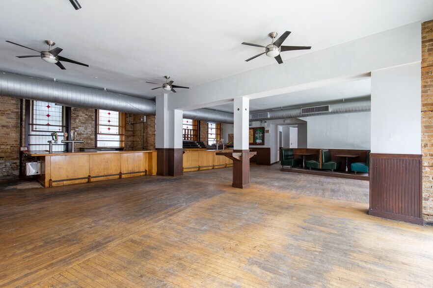 More Photos Of 1935 N Sedgwick St, Chicago Apartments For Lease