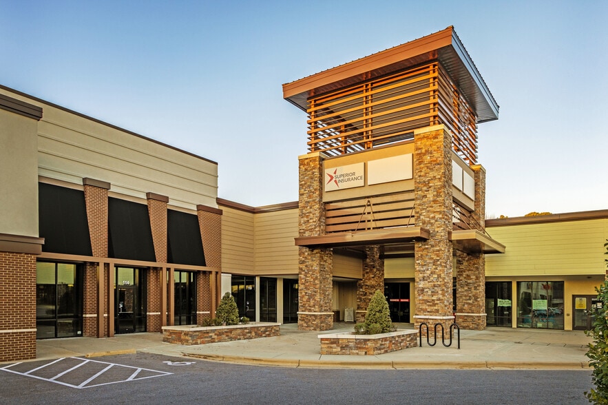 More Photos Of 703-713 Greenville Blvd SE, Greenville Freestanding For Lease