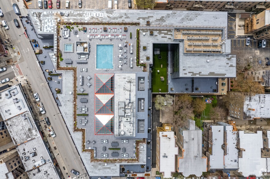 More Photos Of 3460 N Broadway St, Chicago Apartments For Lease