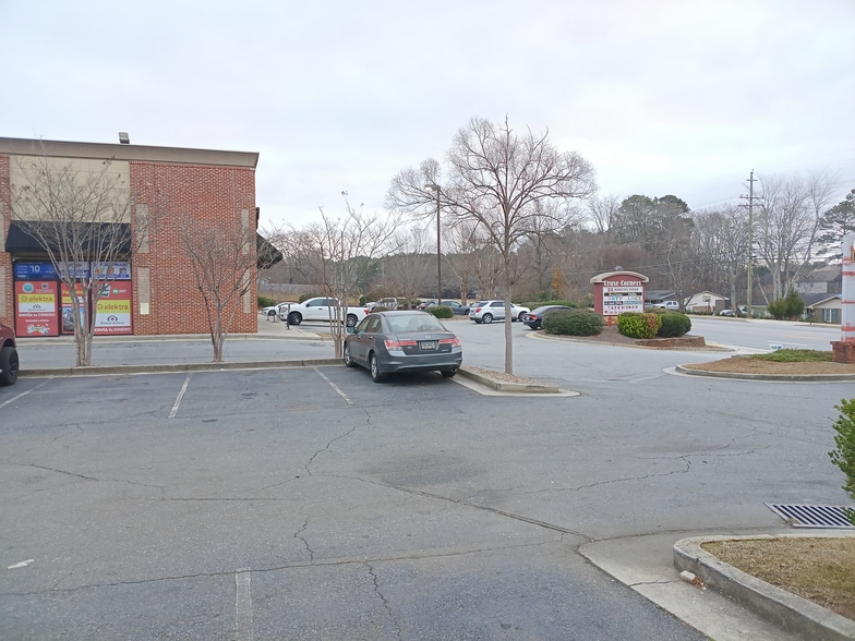 More Photos Of 2779 Cruse Rd, Lawrenceville General Retail For Sale