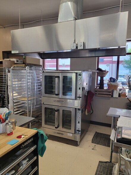 More Photos Of 2550 Highway 82, Glenwood Springs Showroom For Sale