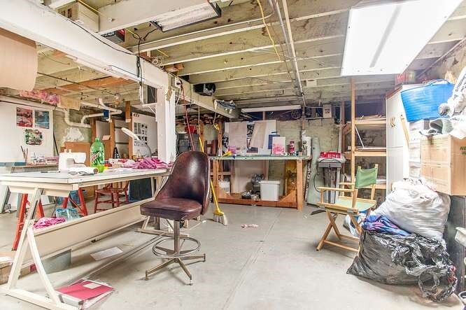 More Photos Of 330 N Institute St, Colorado Springs Freestanding For Sale