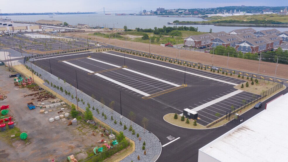 More Photos Of 101 Port Lincoln Rd, Bayonne Distribution For Lease