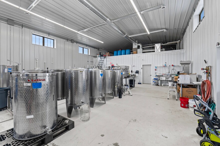 More Photos Of 10 Leeds Junction Rd, Leeds Winery Vineyard For Sale