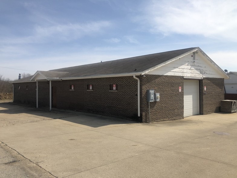 More Photos Of 1525 E Army Post Rd, Des Moines Auto Repair For Lease