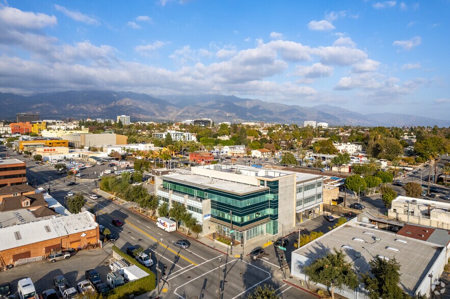 More Photos Of 630 S Raymond Ave, Pasadena Medical For Lease