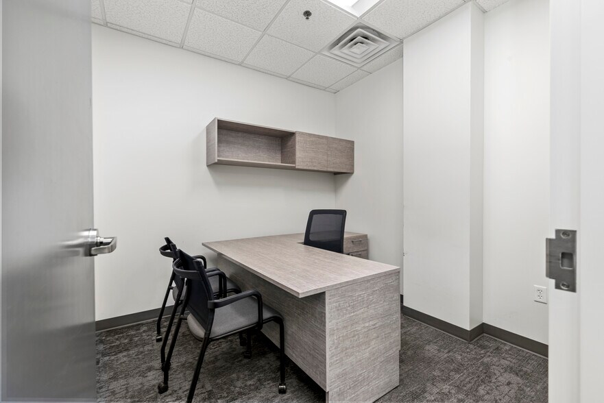 More Photos Of 5252 N Edgewood Dr, Provo Office For Lease