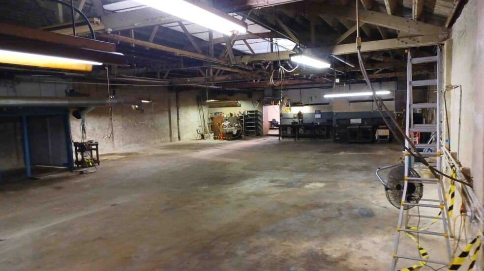 More Photos Of 1320 N Cicero Ave, Chicago Warehouse For Sale