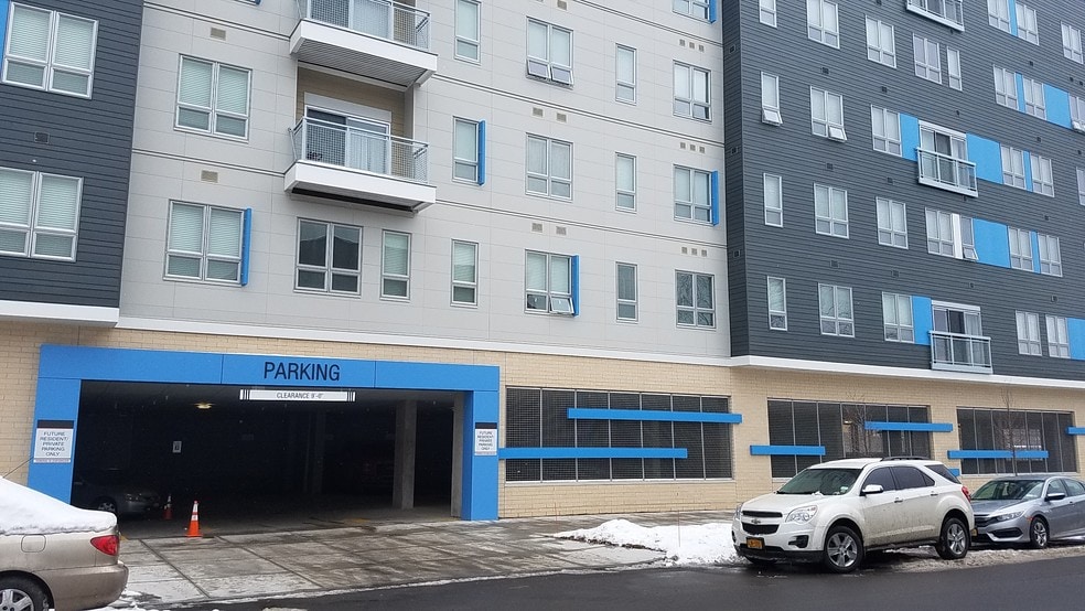 More Photos Of 315 S Crouse Ave, Syracuse Medical For Lease