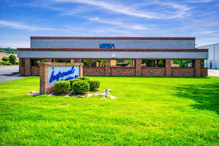 Primary Photo Of 21238 Bridge St, Southfield Warehouse For Lease