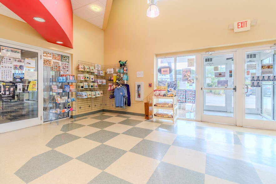 More Photos Of 4051-4063 William Penn Hwy, Murrysville Freestanding For Lease