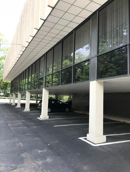 More Photos Of 111 Northfield Ave, West Orange Office For Lease