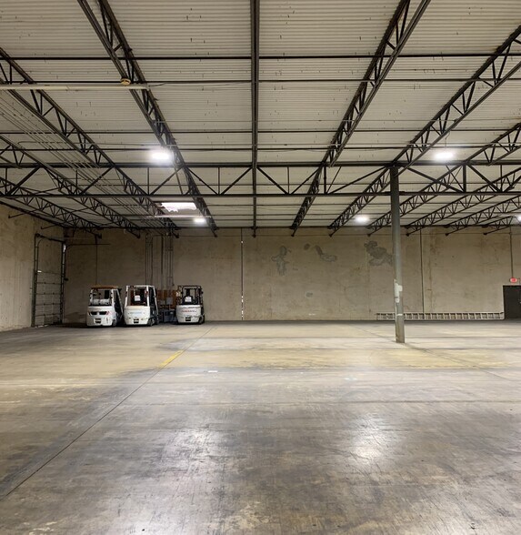 More Photos Of 2100 Exchange Dr, Arlington Industrial For Lease