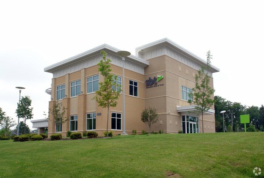 More Photos Of 400 E Lincoln Hwy, New Lenox Office For Lease