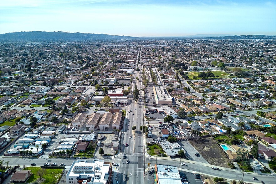 More Photos Of 4591-4597 Peck Rd, El Monte Unknown For Lease