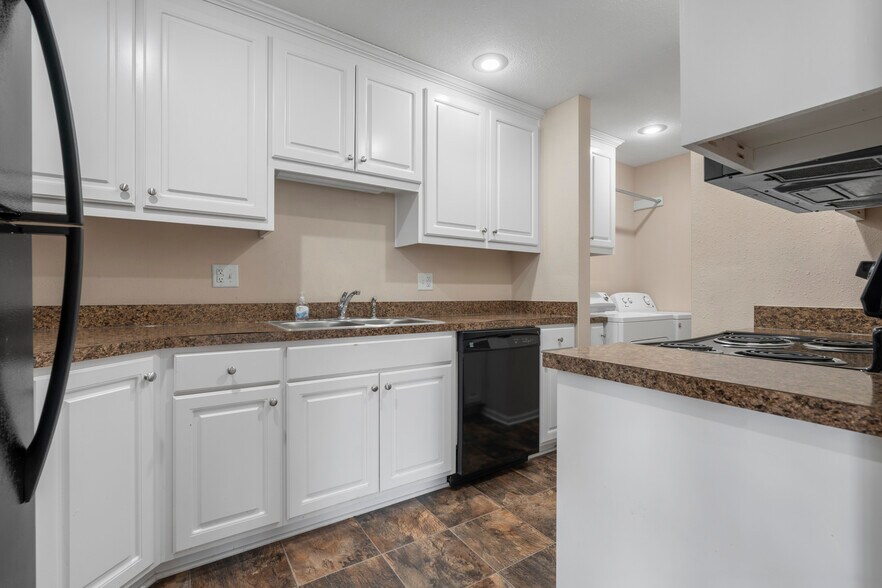 More Photos Of 4201 S Minnie St, Kansas City Apartments For Sale