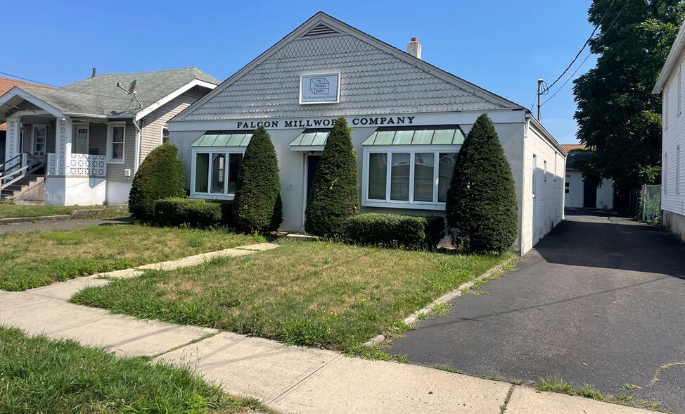 Primary Photo Of 1321 6th Ave, Neptune City Office For Sale