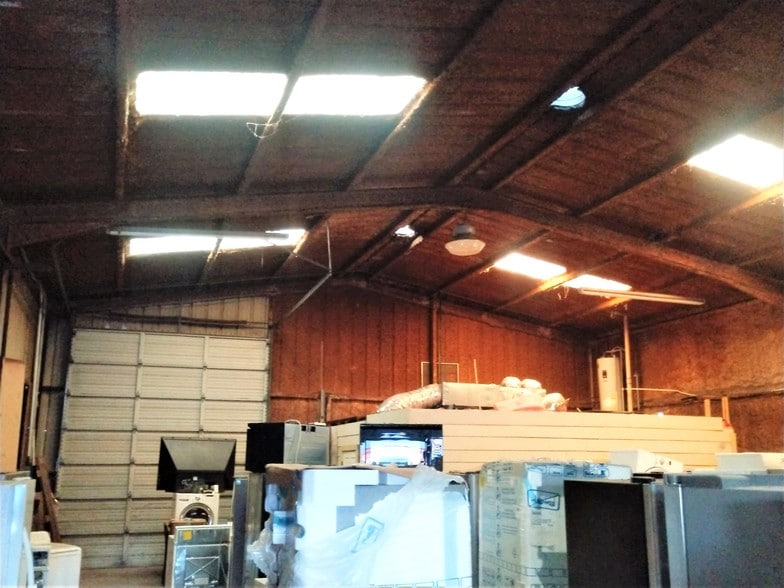 More Photos Of 8709 Irvington Blvd, Houston Warehouse For Sale