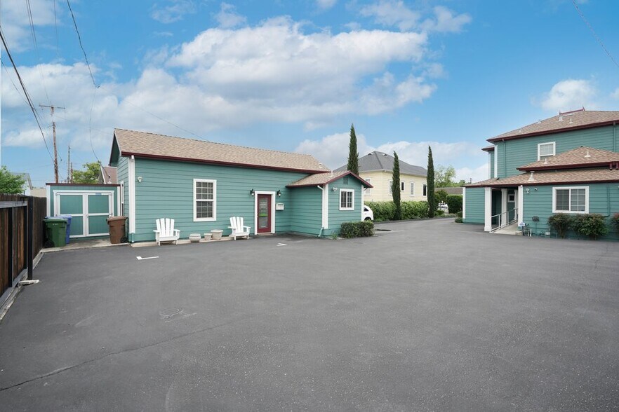 More Photos Of 8330 Brentwood Blvd, Brentwood Medical For Lease