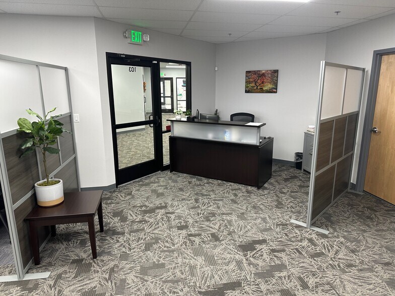 More Photos Of 2920 George Washington Way, Richland Office For Lease