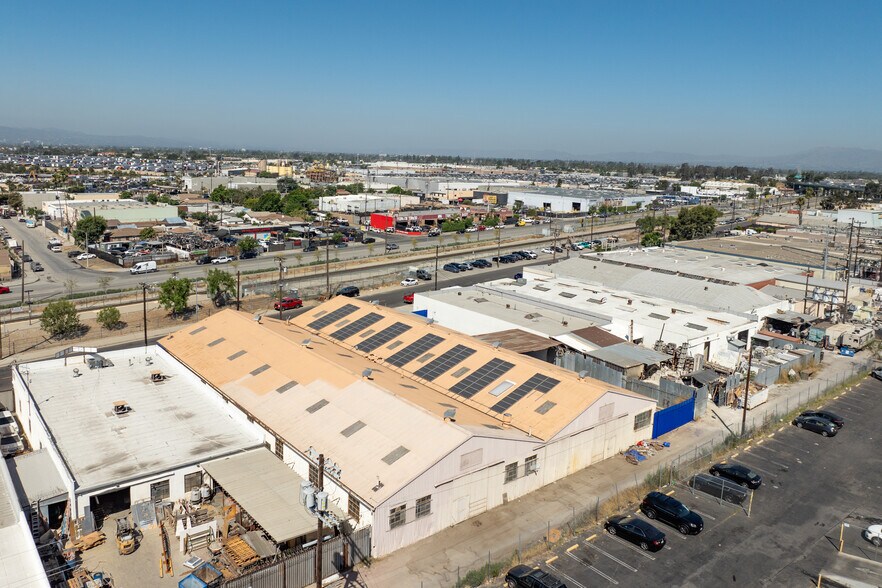 More Photos Of 8426-8428 San Fernando Rd, Sun Valley Warehouse For Lease
