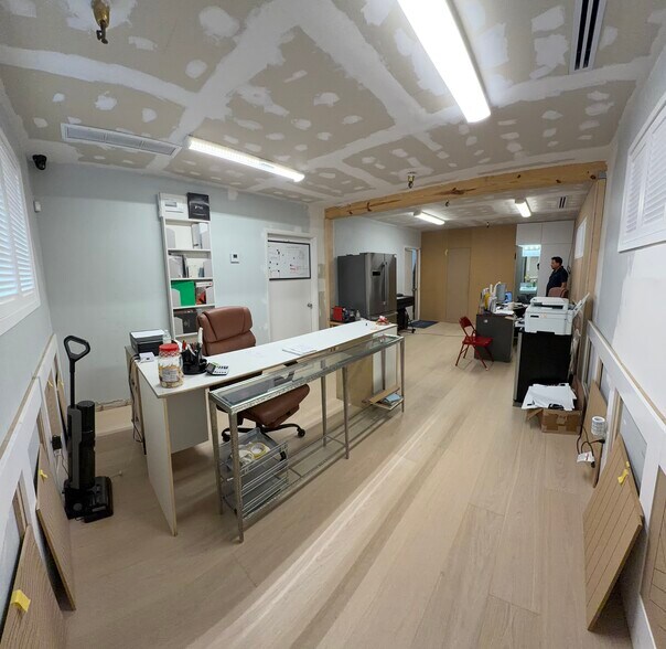 More Photos Of 733-757 W 26th St, Hialeah Warehouse For Lease