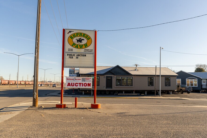 More Photos Of 1 MacArthur Ave, Billings Freestanding For Sale