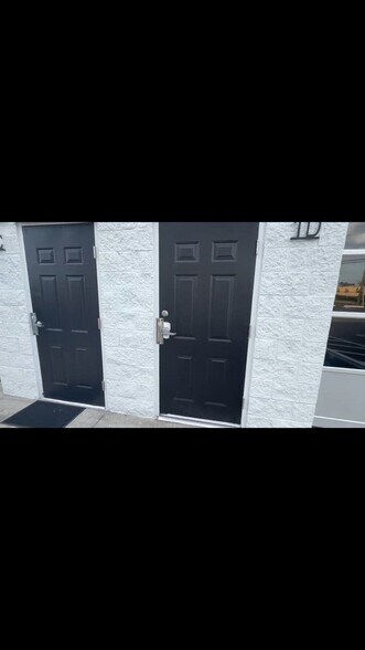 More Photos Of 5474 Williams Rd, Tampa Light Distribution For Lease