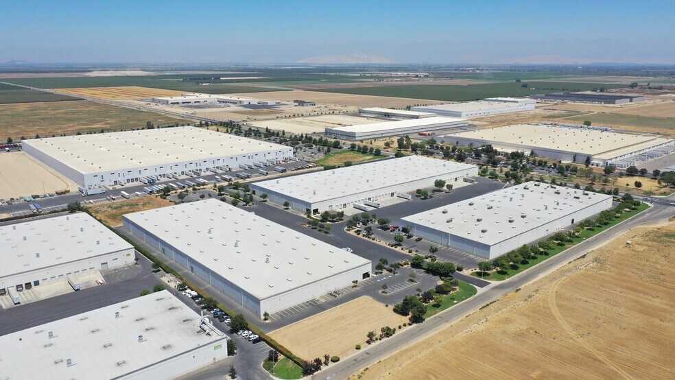 More Photos Of 2247 N Plaza Dr, Visalia Industrial For Sale